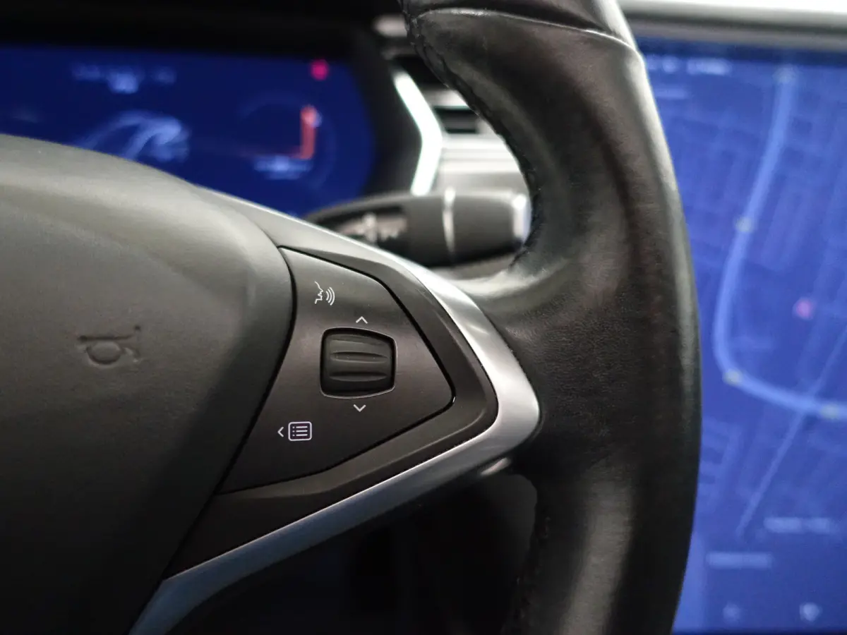 75 Performance S Edition Aut- Panoramadak, Sport Leder, Enhanched Autopilot, Premium Connectivity, Carbon Inleg