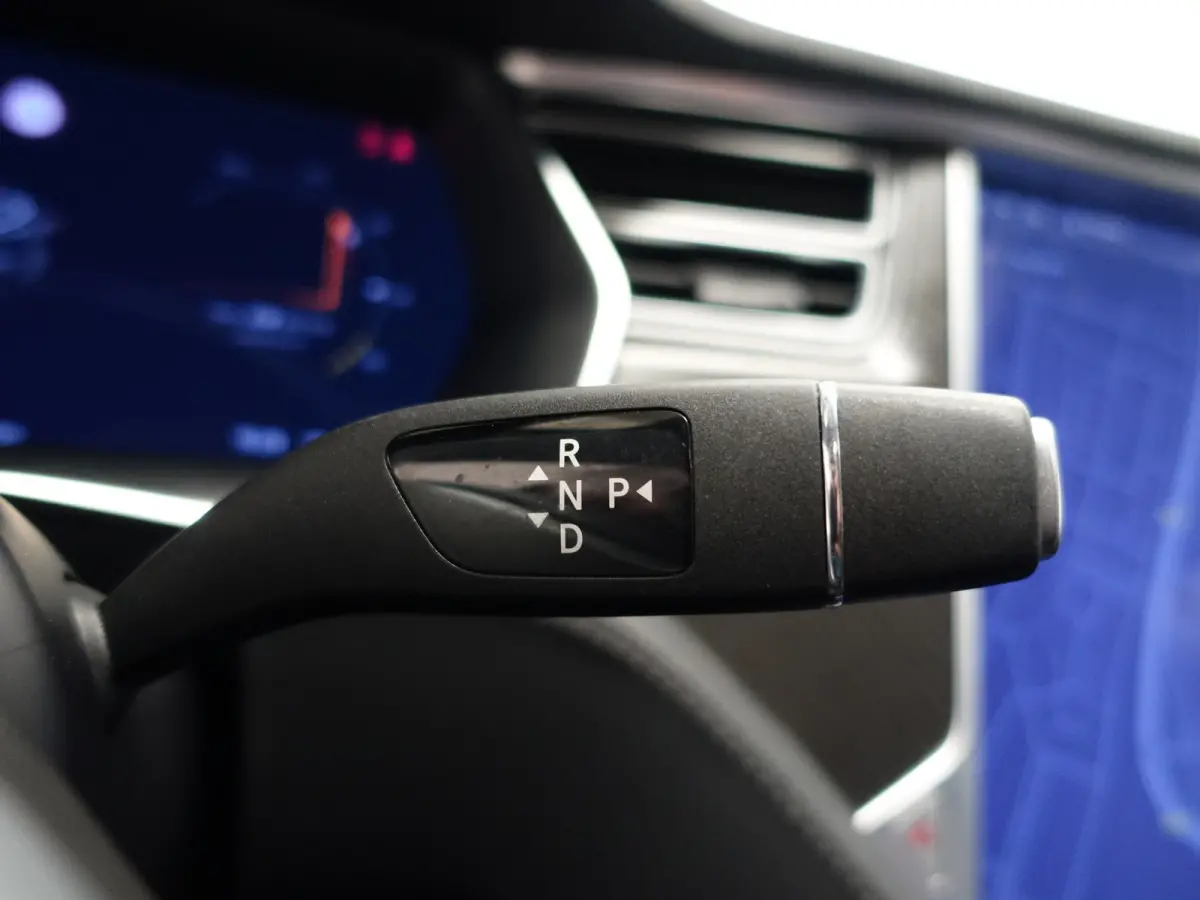75 Performance S Edition Aut- Panoramadak, Sport Leder, Enhanched Autopilot, Premium Connectivity, Carbon Inleg
