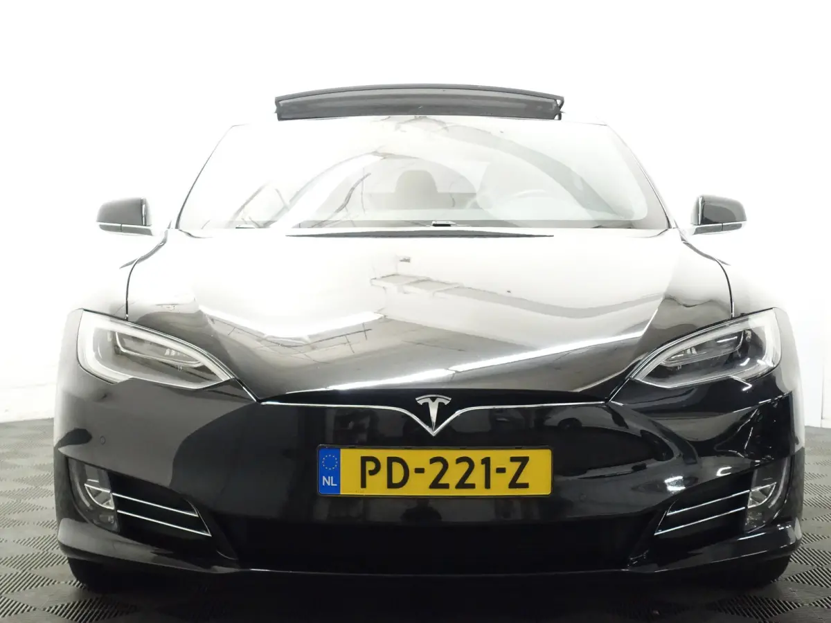 75 Performance S Edition Aut- Panoramadak, Sport Leder, Enhanched Autopilot, Premium Connectivity, Carbon Inleg