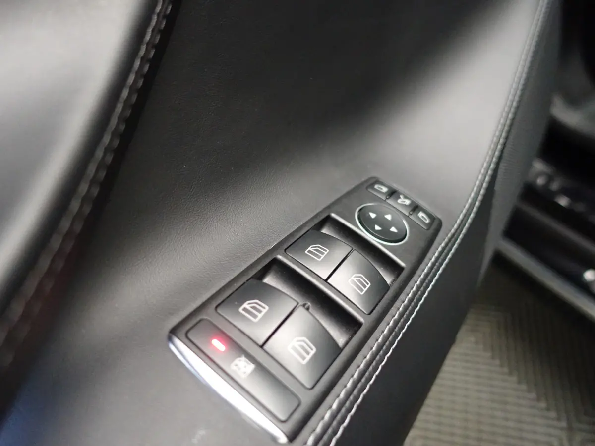 75 Performance S Edition Aut- Panoramadak, Sport Leder, Enhanched Autopilot, Premium Connectivity, Carbon Inleg