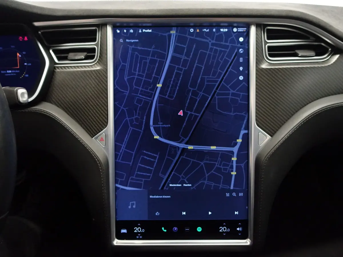 75 Performance S Edition Aut- Panoramadak, Sport Leder, Enhanched Autopilot, Premium Connectivity, Carbon Inleg