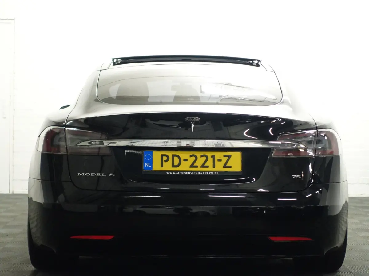 75 Performance S Edition Aut- Panoramadak, Sport Leder, Enhanched Autopilot, Premium Connectivity, Carbon Inleg
