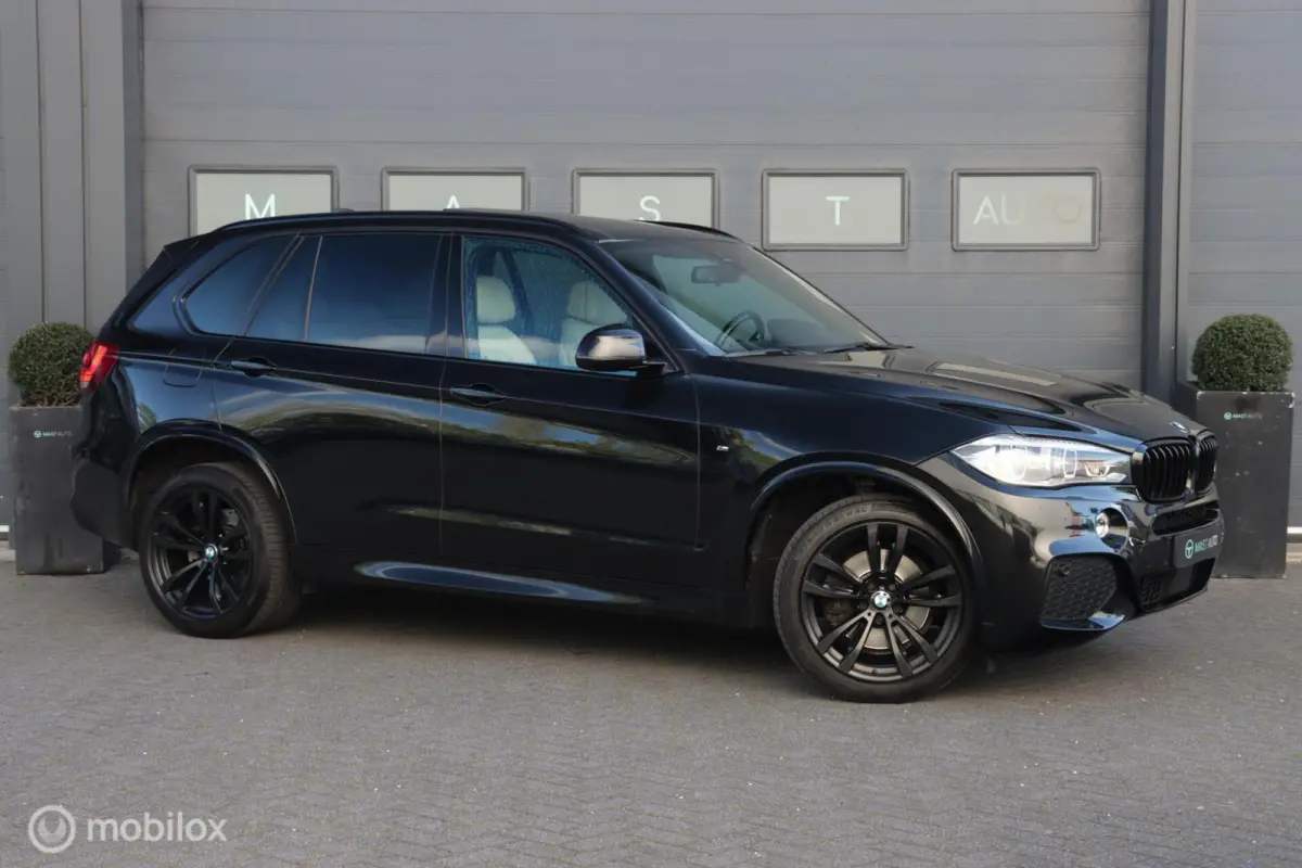 40d 7p|M-Sport|Pano|Hud|360|Trekhaak|Softclose|Keyless|