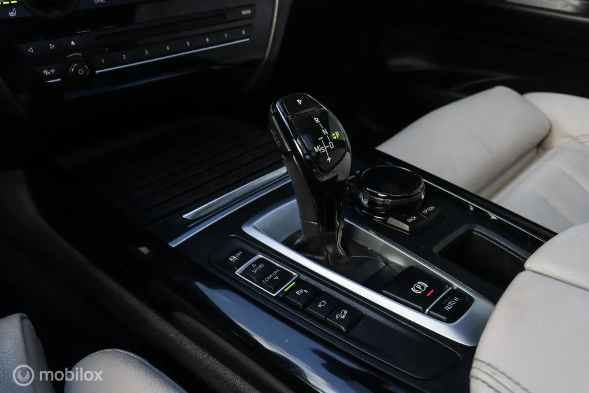 40d 7p|M-Sport|Pano|Hud|360|Trekhaak|Softclose|Keyless|