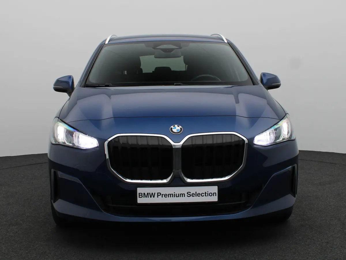 220i Achteruitrijcamera | Driving Assistant Plus | DAB | 16''
