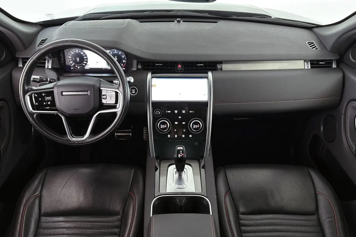 P300e 1.5 R-Dynamic SE Leder Achteruitrijcamera Apple CarPlay