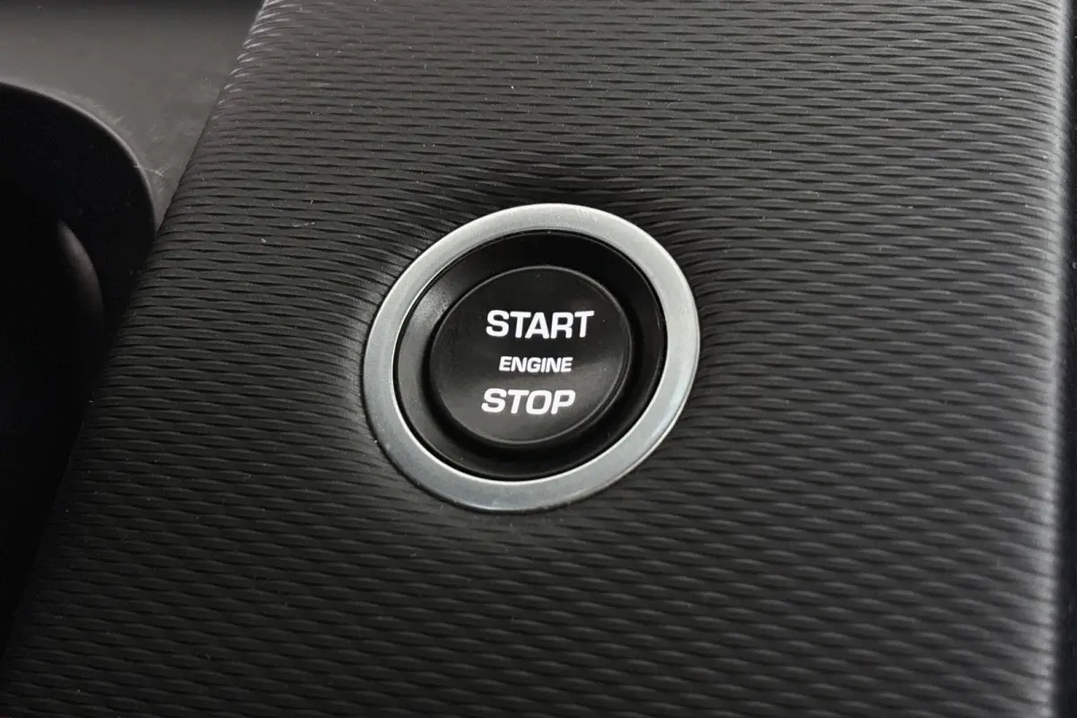 P300e 1.5 R-Dynamic SE Leder Achteruitrijcamera Apple CarPlay