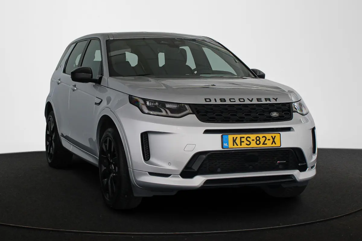 P300e 1.5 R-Dynamic SE Leder Achteruitrijcamera Apple CarPlay