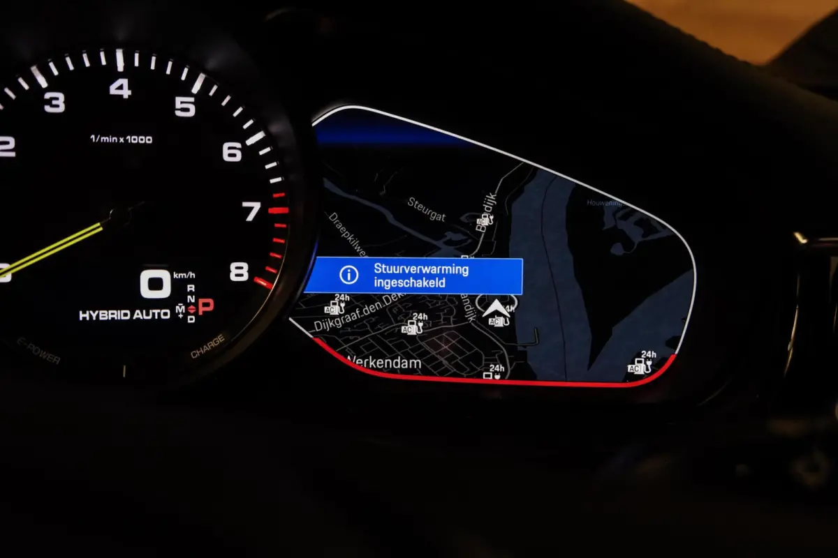 2.9 4 E-Hybrid Platinum Edition
