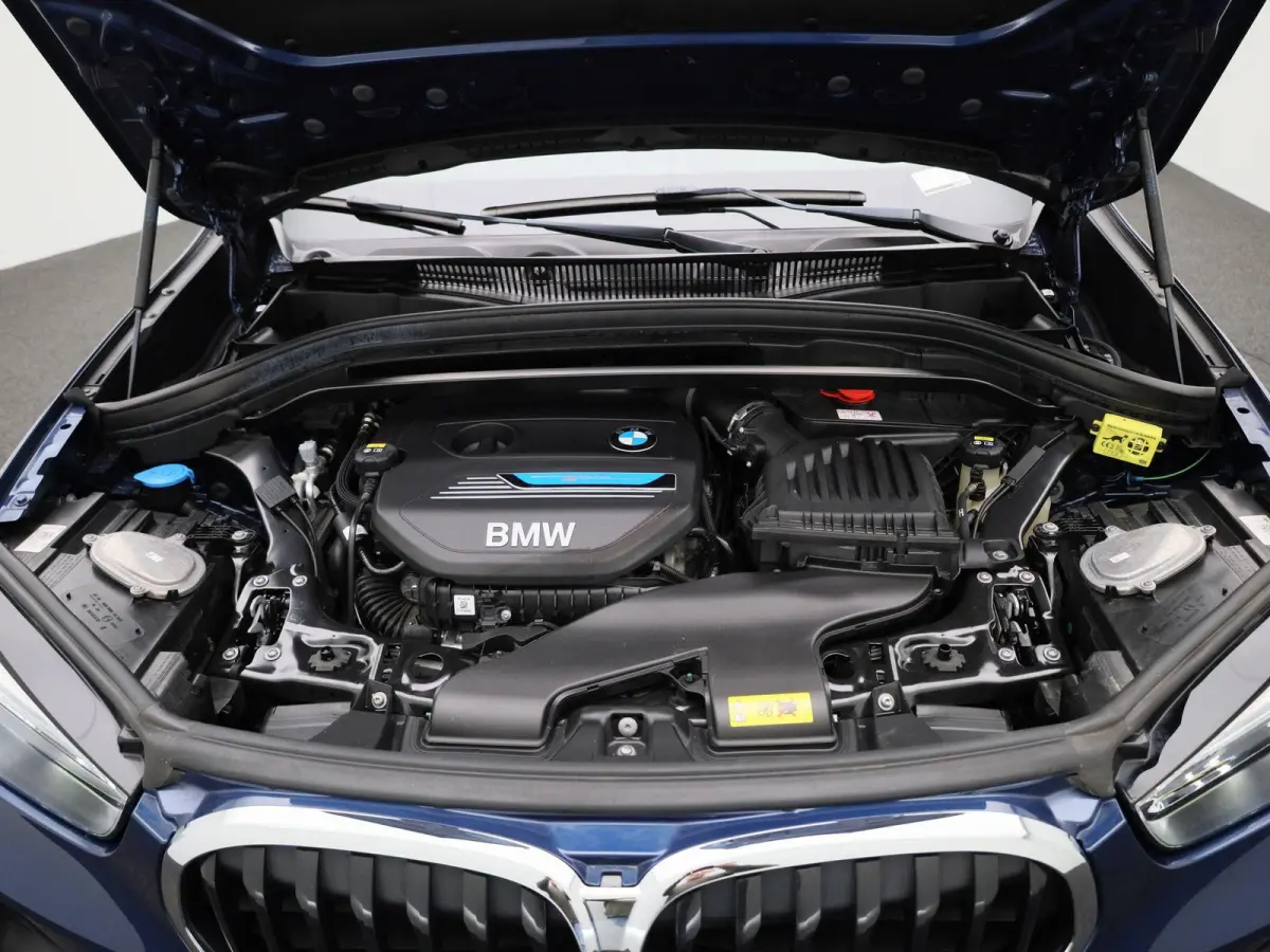 xDrive25e | Panoramadak | LED Koplampen | Privacy Glass | Stoelverwarming | Elektrische Kofferklep |
