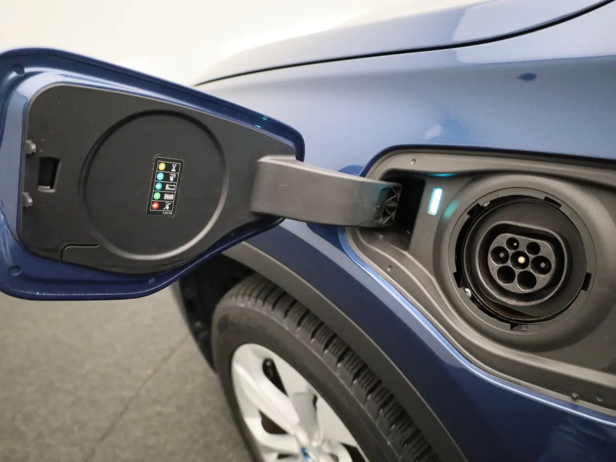 xDrive25e | Panoramadak | LED Koplampen | Privacy Glass | Stoelverwarming | Elektrische Kofferklep |