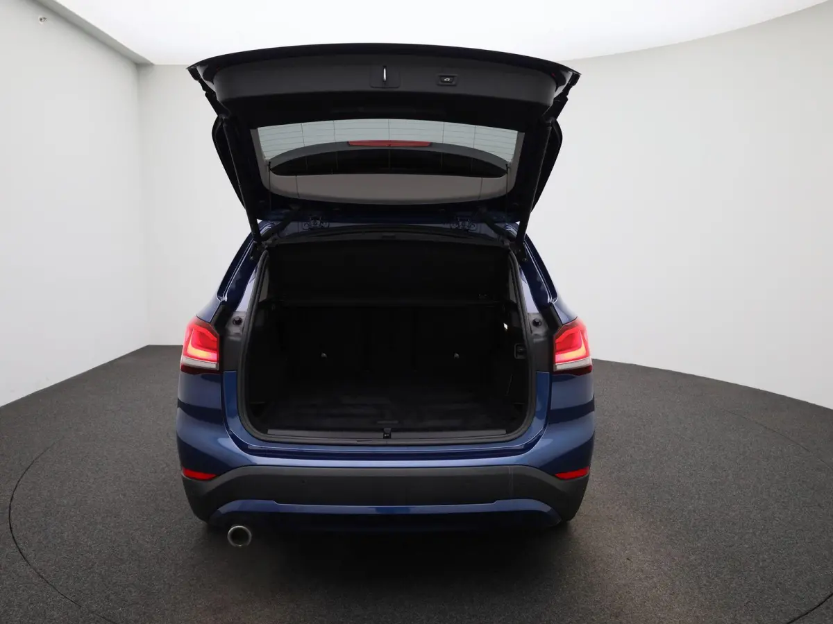 xDrive25e | Panoramadak | LED Koplampen | Privacy Glass | Stoelverwarming | Elektrische Kofferklep |
