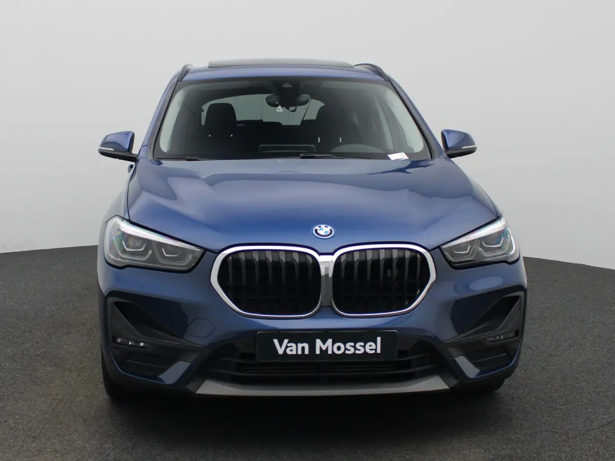 xDrive25e | Panoramadak | LED Koplampen | Privacy Glass | Stoelverwarming | Elektrische Kofferklep |