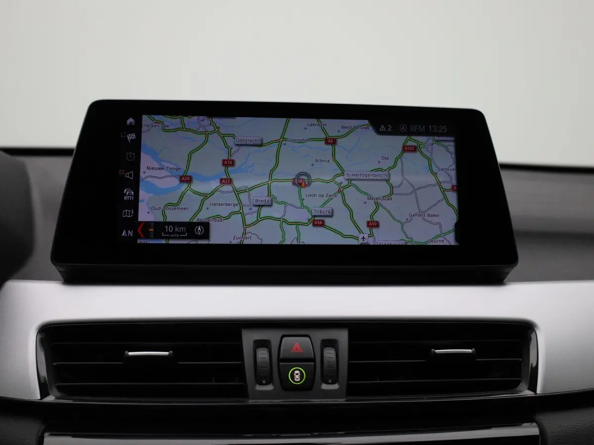 xDrive25e | Panoramadak | LED Koplampen | Privacy Glass | Stoelverwarming | Elektrische Kofferklep |