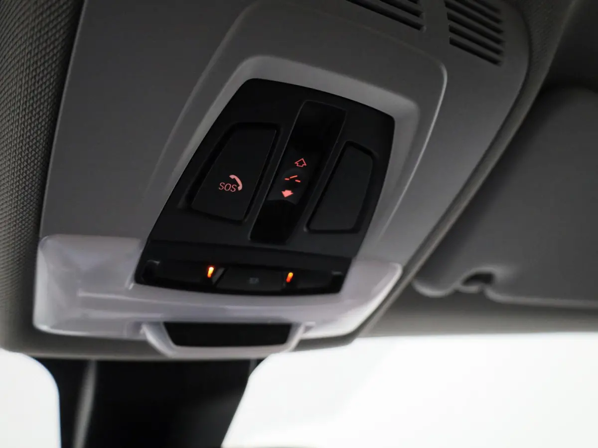 xDrive25e | Panoramadak | LED Koplampen | Privacy Glass | Stoelverwarming | Elektrische Kofferklep |