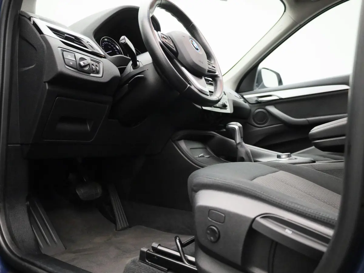 xDrive25e | Panoramadak | LED Koplampen | Privacy Glass | Stoelverwarming | Elektrische Kofferklep |