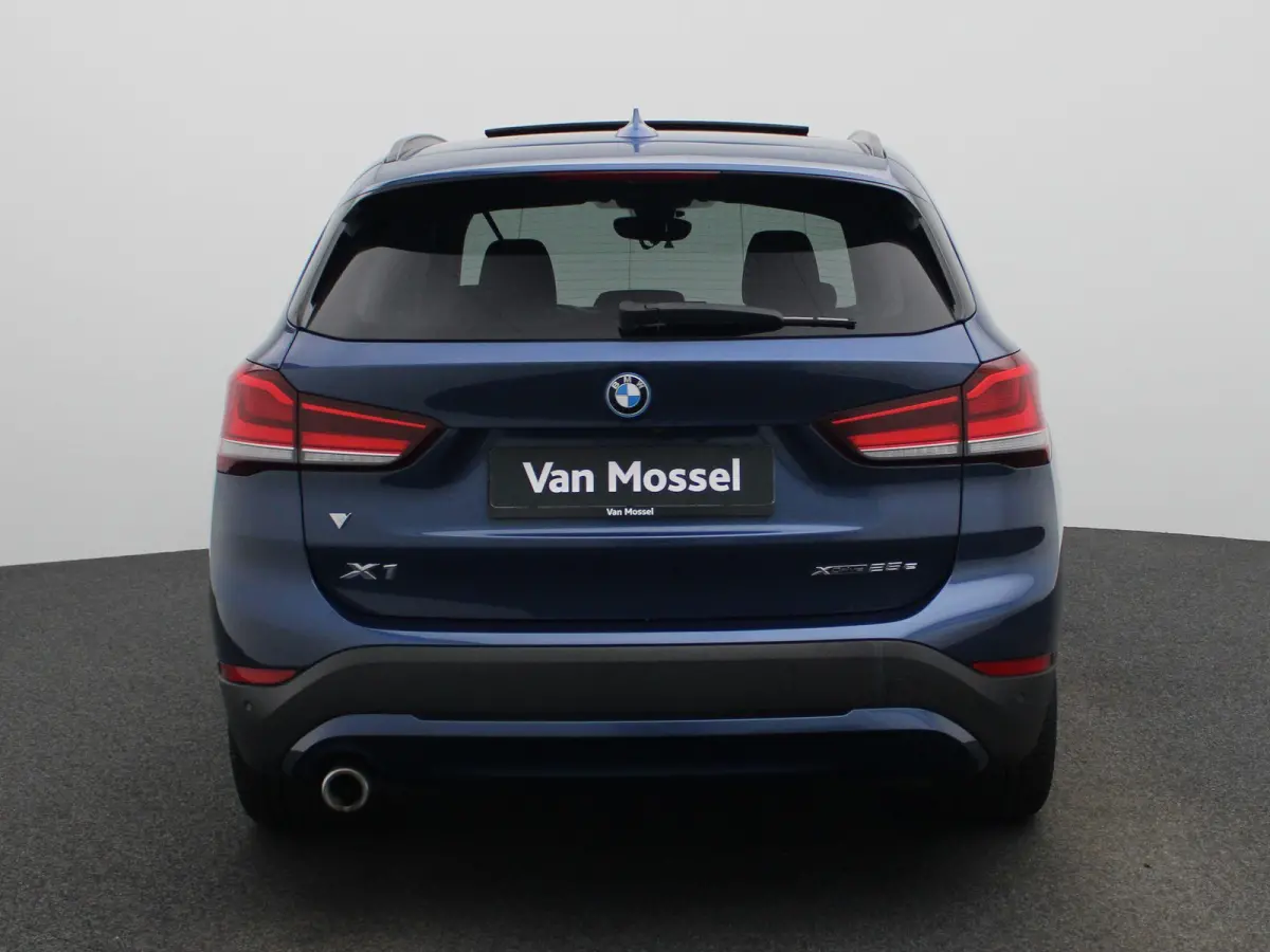 xDrive25e | Panoramadak | LED Koplampen | Privacy Glass | Stoelverwarming | Elektrische Kofferklep |
