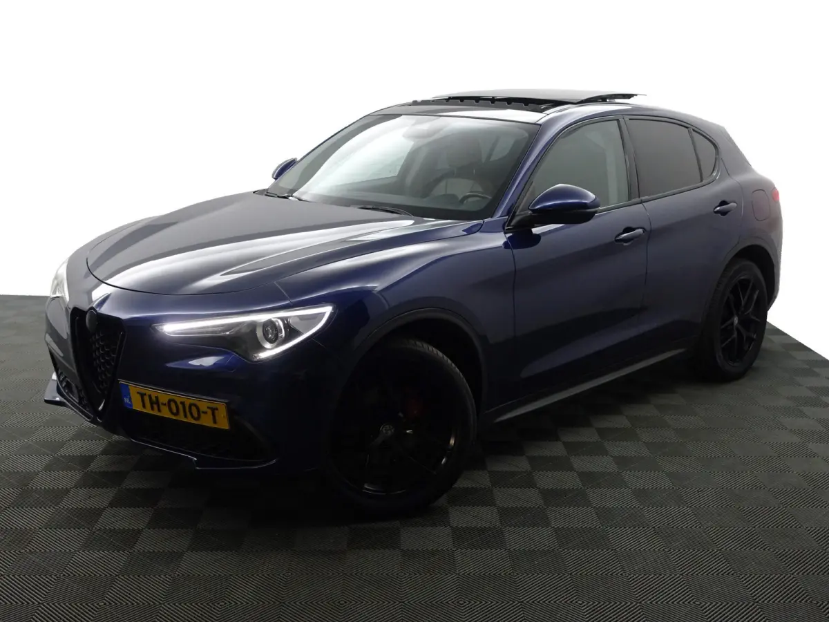 2.0 T AWD First Edition Aut- Panoramadak, Design Leder, Stuur/Stoelverwarming, Memory, Carbon