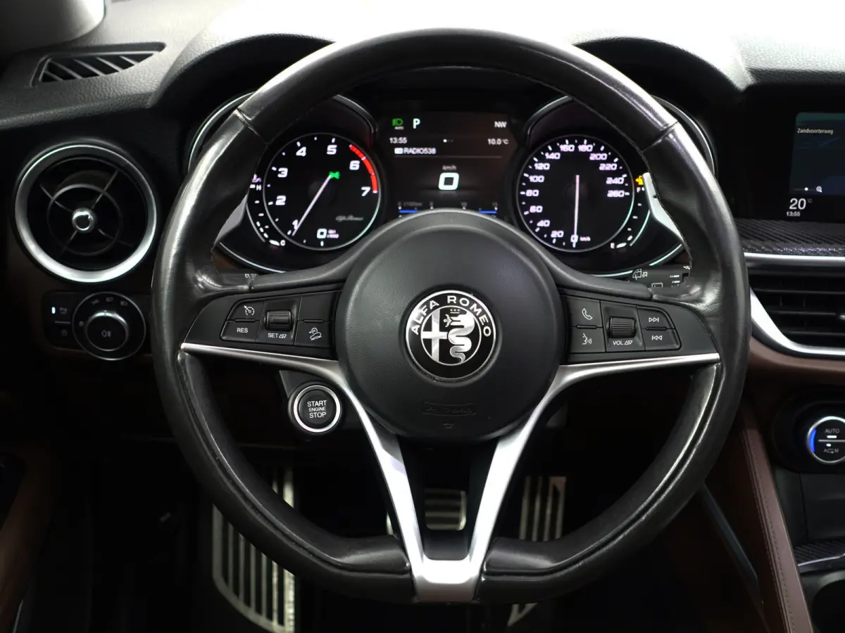 2.0 T AWD First Edition Aut- Panoramadak, Design Leder, Stuur/Stoelverwarming, Memory, Carbon