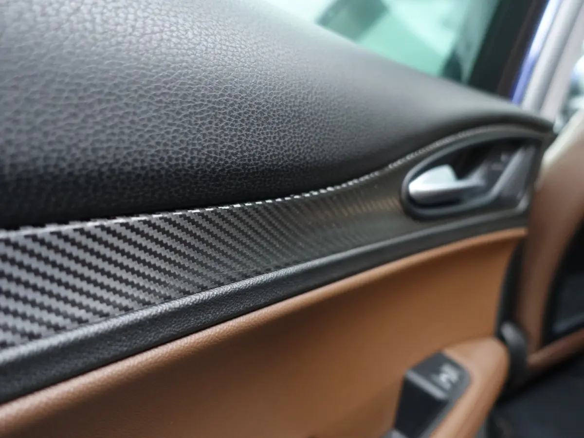 2.0 T AWD First Edition Aut- Panoramadak, Design Leder, Stuur/Stoelverwarming, Memory, Carbon
