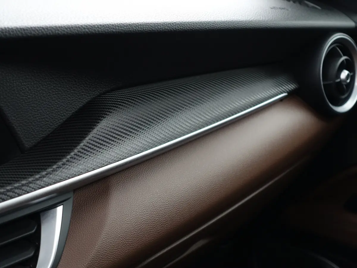 2.0 T AWD First Edition Aut- Panoramadak, Design Leder, Stuur/Stoelverwarming, Memory, Carbon