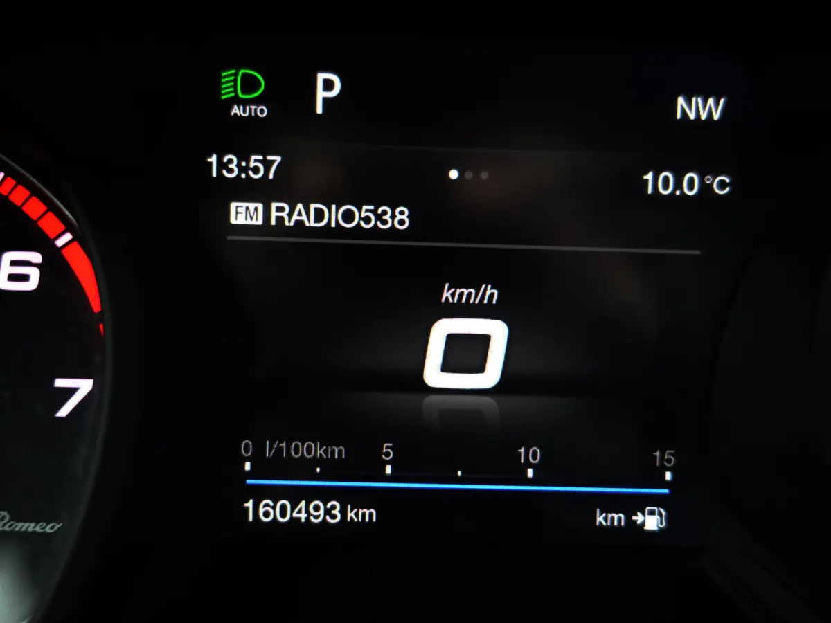 2.0 T AWD First Edition Aut- Panoramadak, Design Leder, Stuur/Stoelverwarming, Memory, Carbon