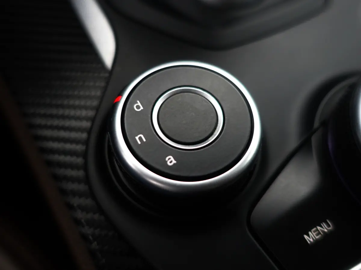 2.0 T AWD First Edition Aut- Panoramadak, Design Leder, Stuur/Stoelverwarming, Memory, Carbon