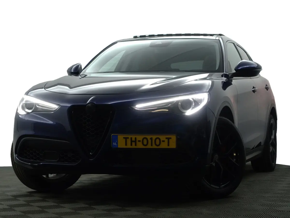 2.0 T AWD First Edition Aut- Panoramadak, Design Leder, Stuur/Stoelverwarming, Memory, Carbon