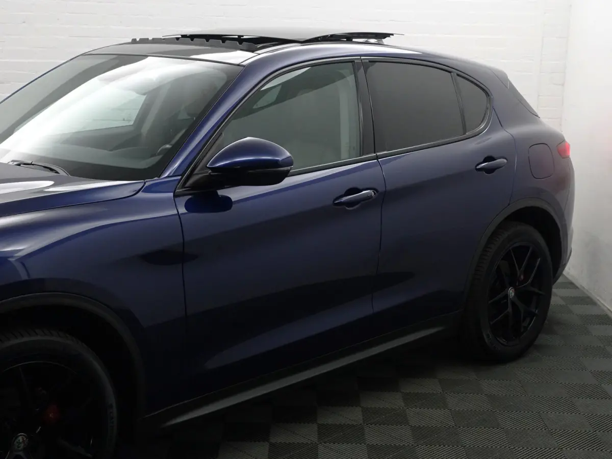 2.0 T AWD First Edition Aut- Panoramadak, Design Leder, Stuur/Stoelverwarming, Memory, Carbon