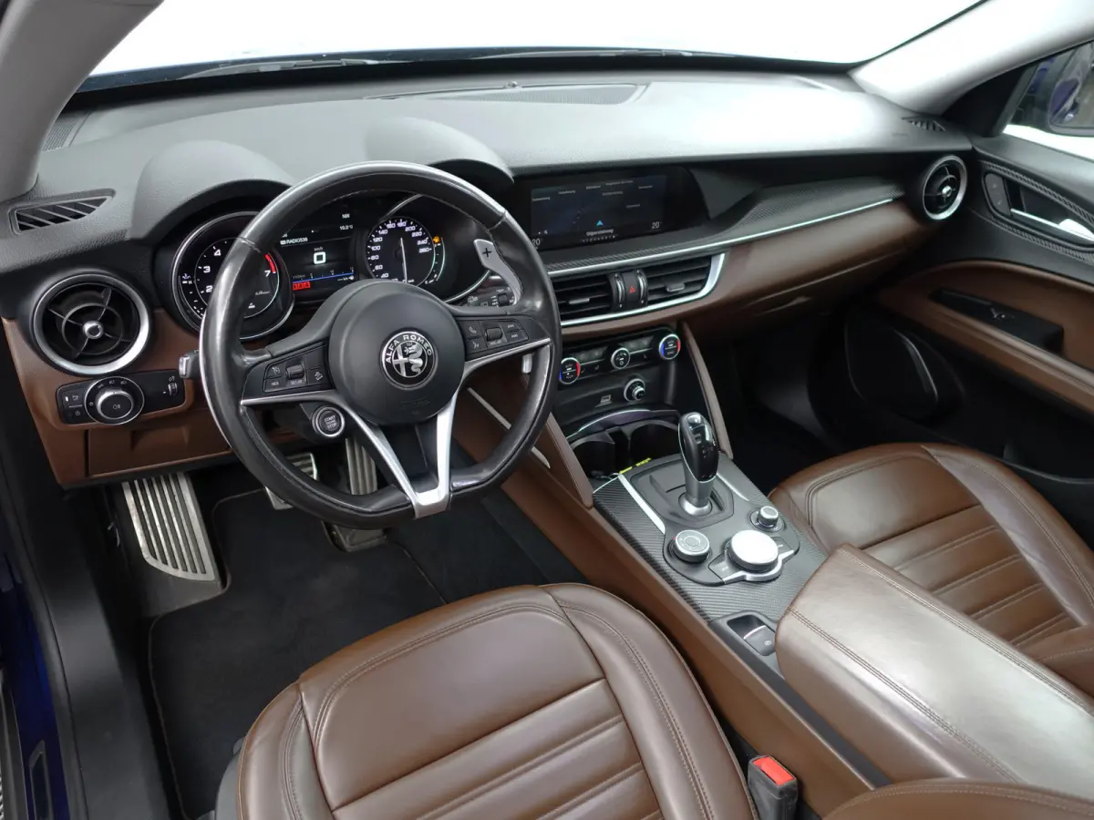 2.0 T AWD First Edition Aut- Panoramadak, Design Leder, Stuur/Stoelverwarming, Memory, Carbon