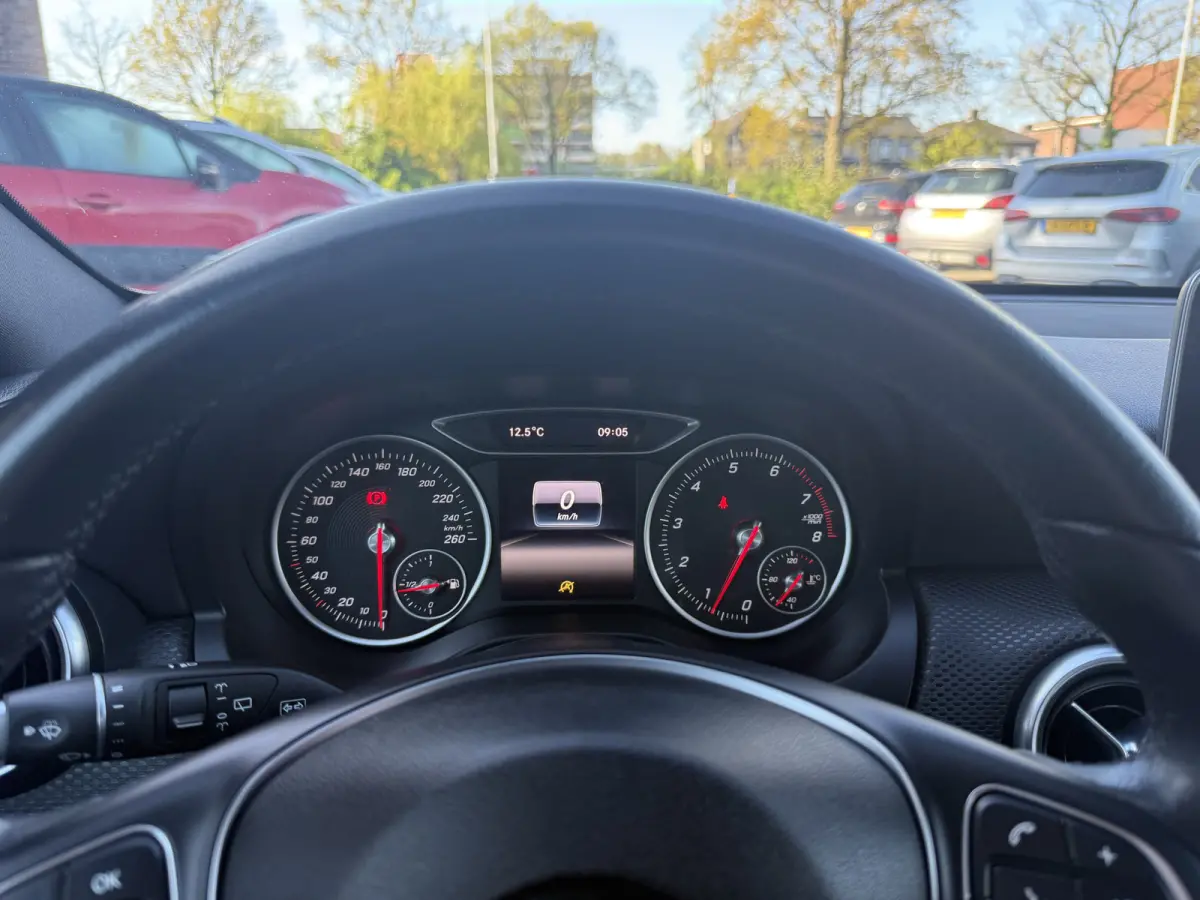 180 Business Solution. | CAMERA | NAVI | BLUETOOTH | CRUISE |