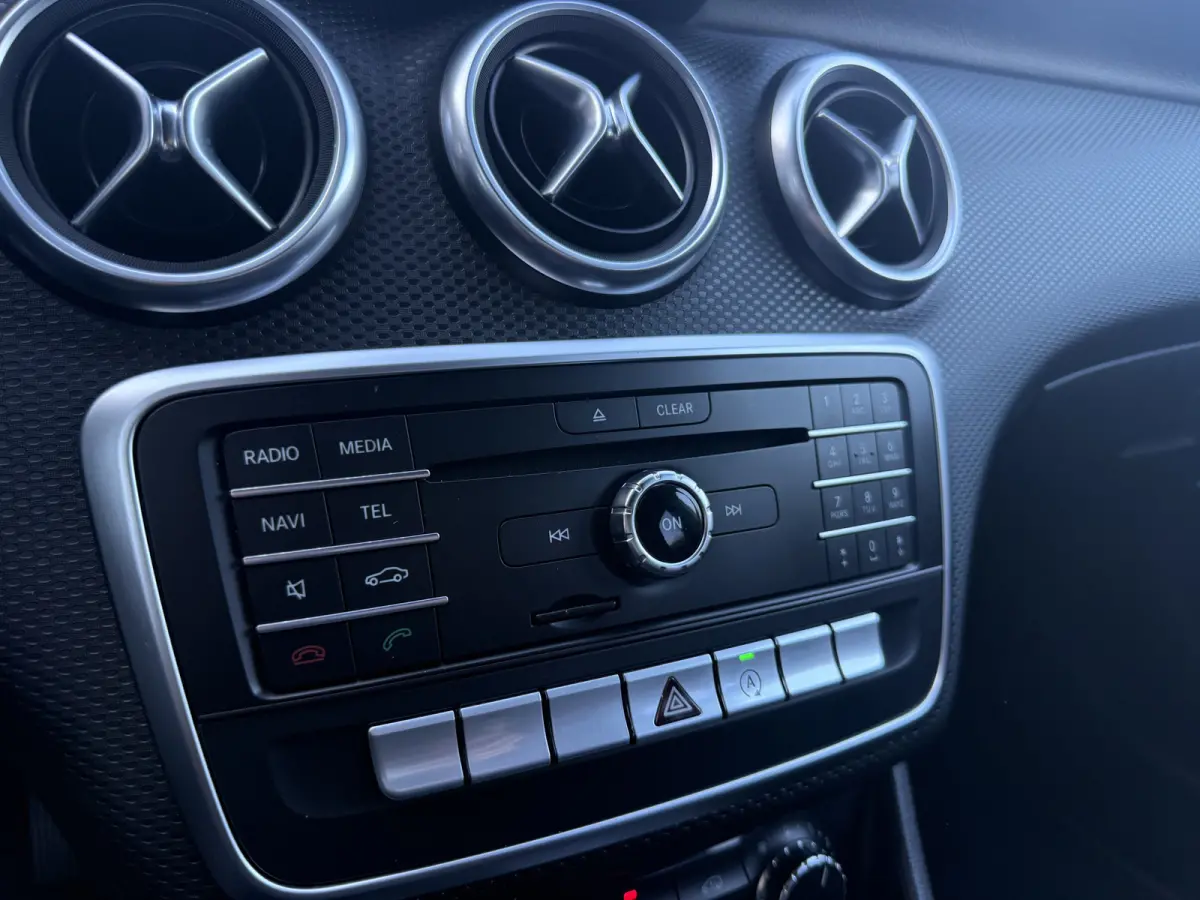 180 Business Solution. | CAMERA | NAVI | BLUETOOTH | CRUISE |