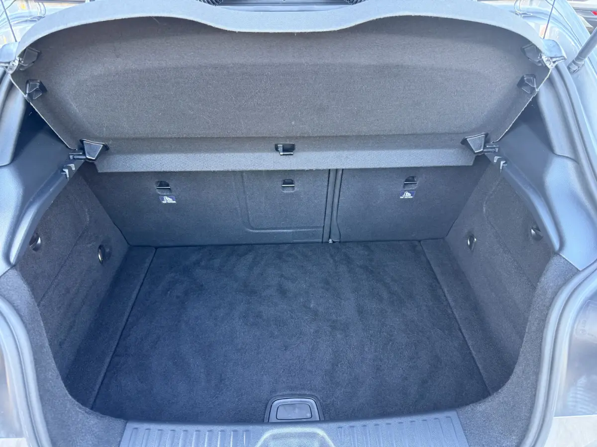 180 Business Solution. | CAMERA | NAVI | BLUETOOTH | CRUISE |