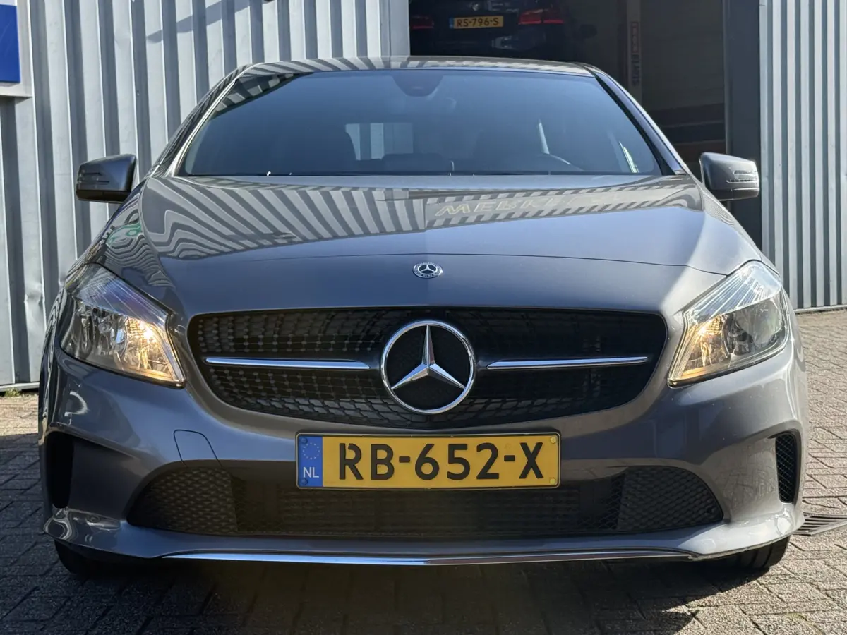 180 Business Solution. | CAMERA | NAVI | BLUETOOTH | CRUISE |