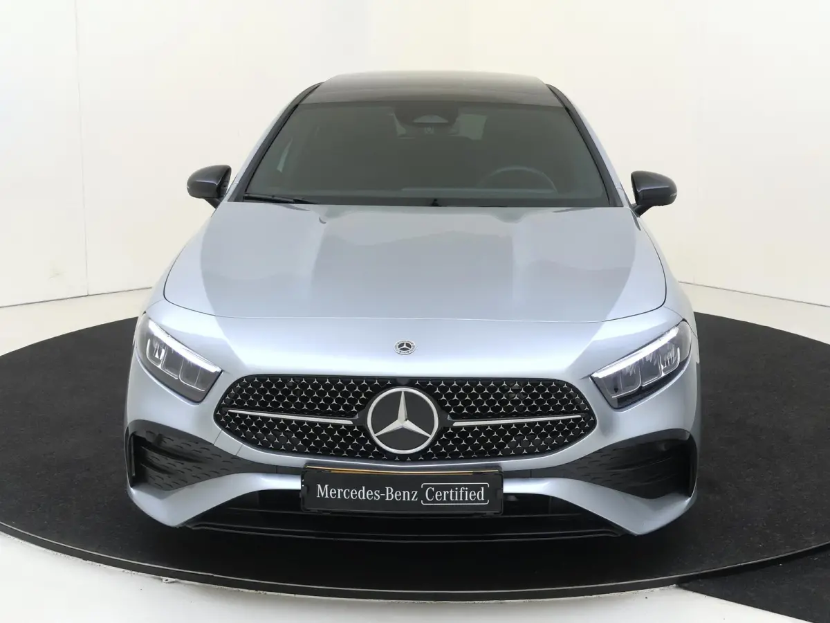 180 AMG Line /Panoramadak /Nightpakket /18 Inch /CarPlay
