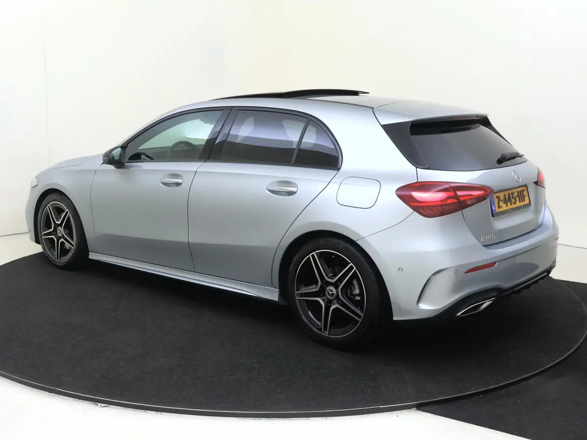 180 AMG Line /Panoramadak /Nightpakket /18 Inch /CarPlay
