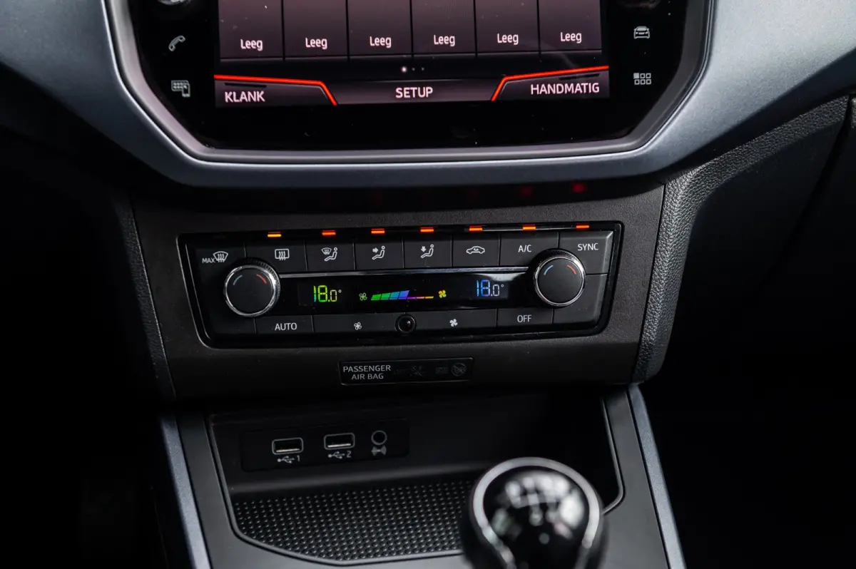 1.0 TSI Xcellence Launch Edition Carplay I Clima I Trekhaak
