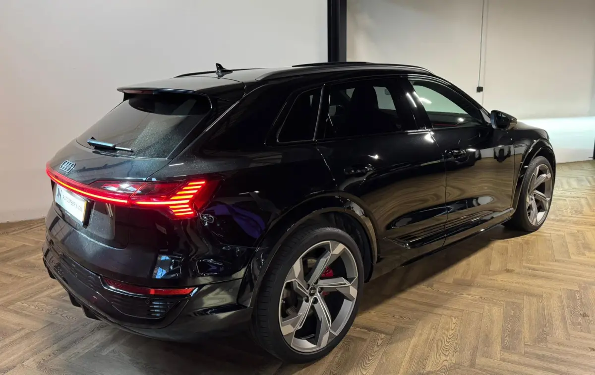 S quattro SQ8 115 kWh SQ8 PANO KEYLESS CARBON HUD