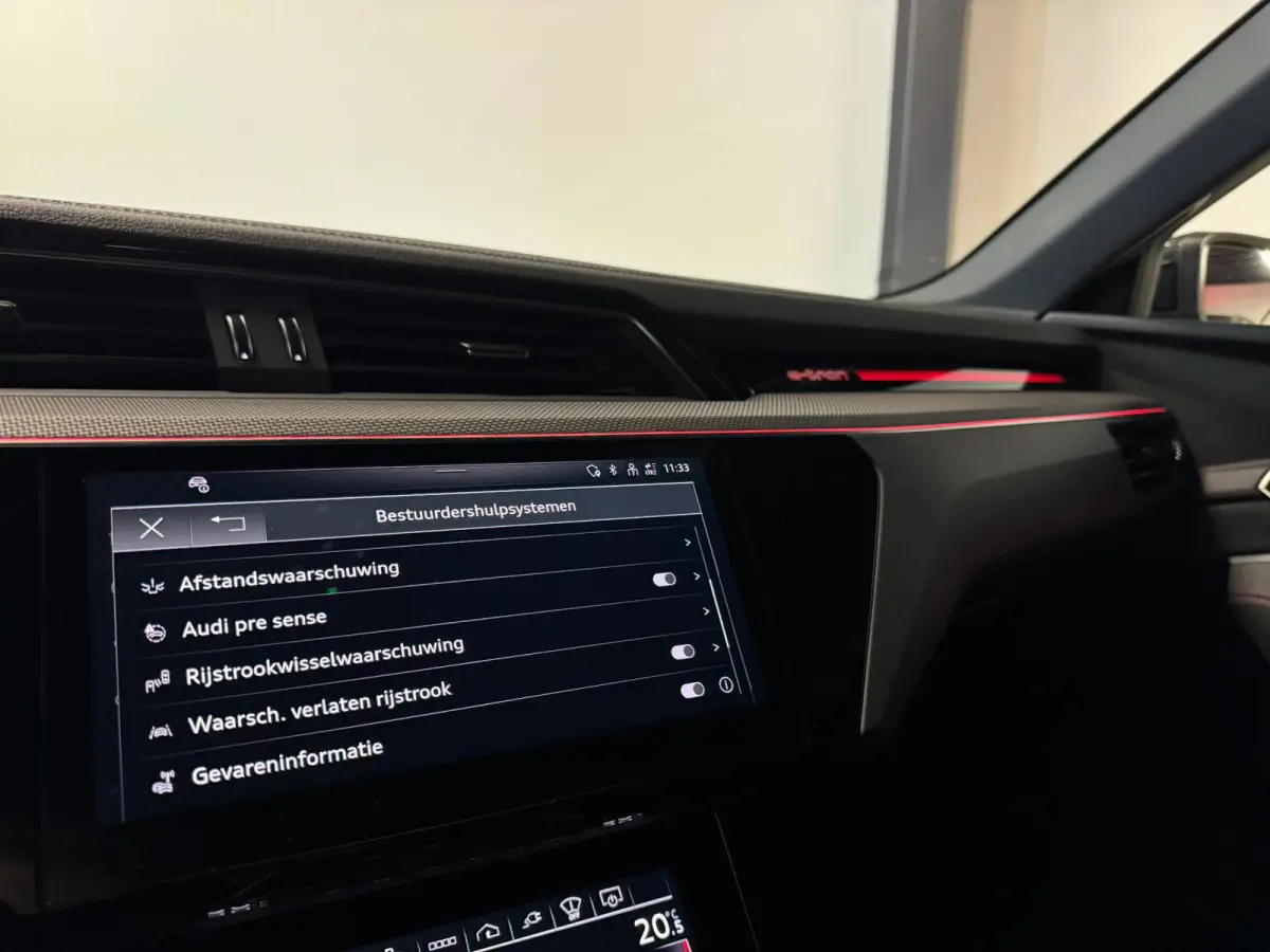 S quattro SQ8 115 kWh SQ8 PANO KEYLESS CARBON HUD