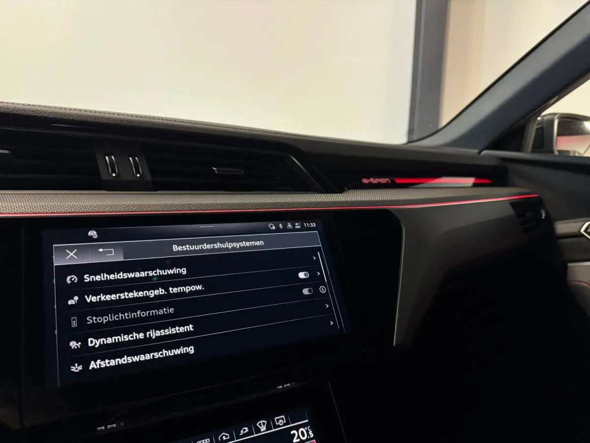 S quattro SQ8 115 kWh SQ8 PANO KEYLESS CARBON HUD