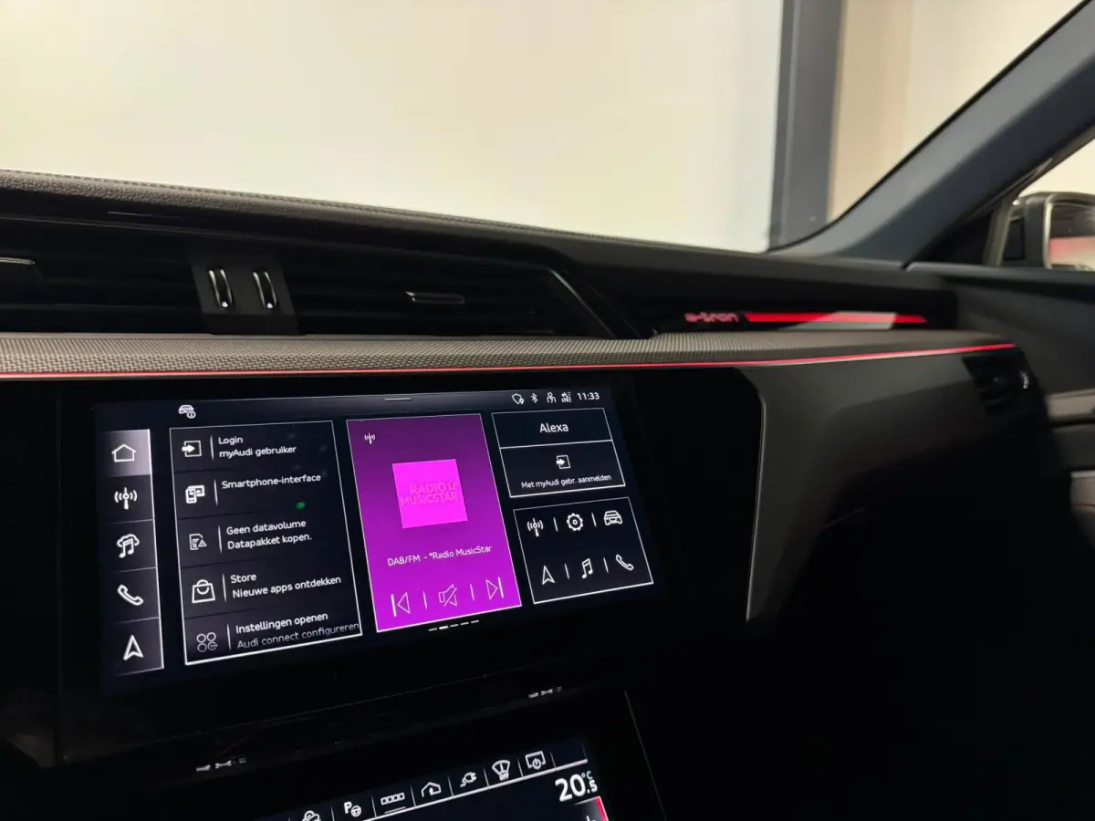 S quattro SQ8 115 kWh SQ8 PANO KEYLESS CARBON HUD