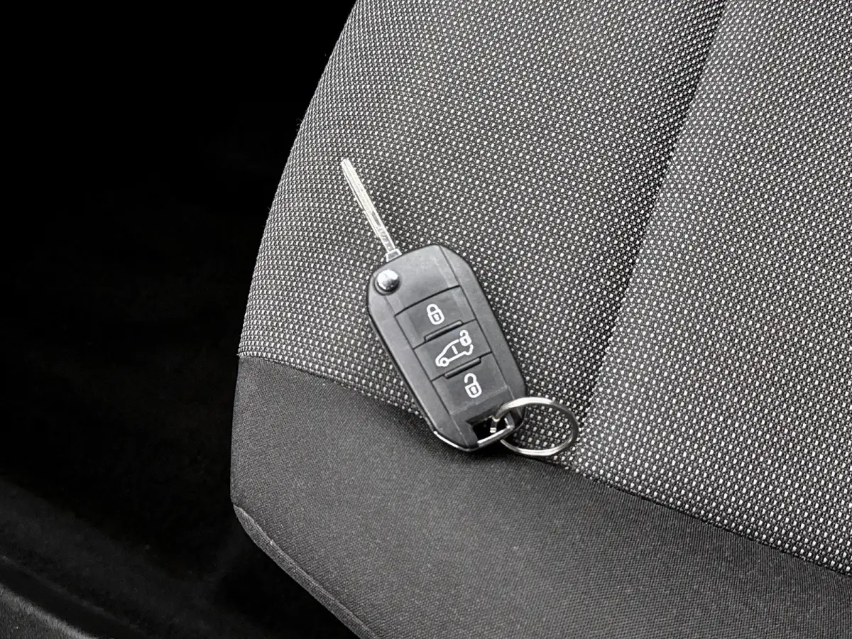 1.5 D-4D Professional Automaat Navigatie Betimmering Cruise control
