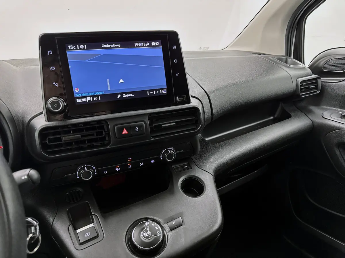 1.5 D-4D Professional Automaat Navigatie Betimmering Cruise control