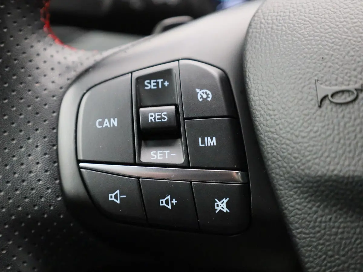 1.0 EcoBoost Hybrid ST Line Style | Automaat | Clima | Camera + PDC | Winterpack | NAVI | LED | Cruise Control |