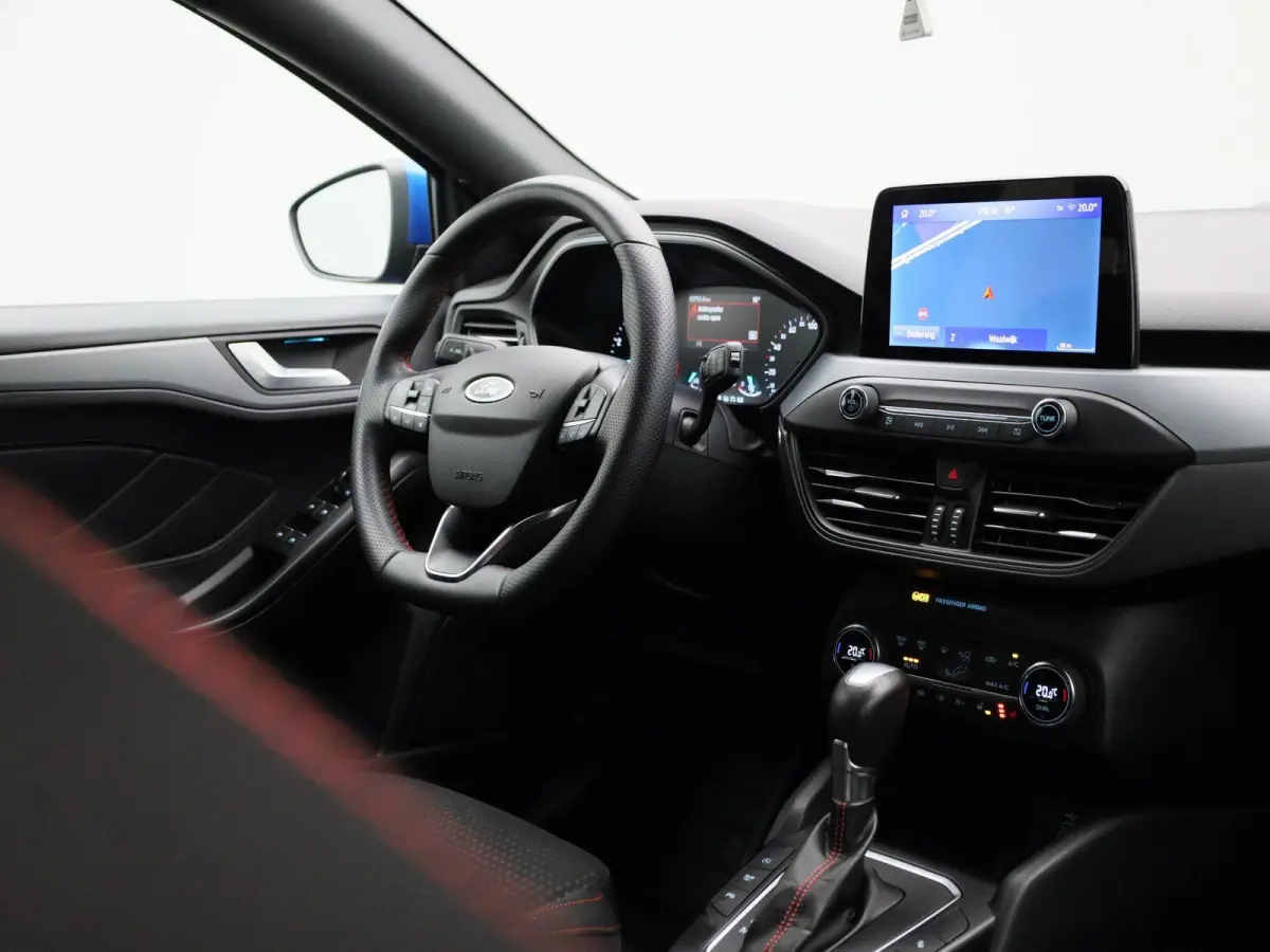 1.0 EcoBoost Hybrid ST Line Style | Automaat | Clima | Camera + PDC | Winterpack | NAVI | LED | Cruise Control |