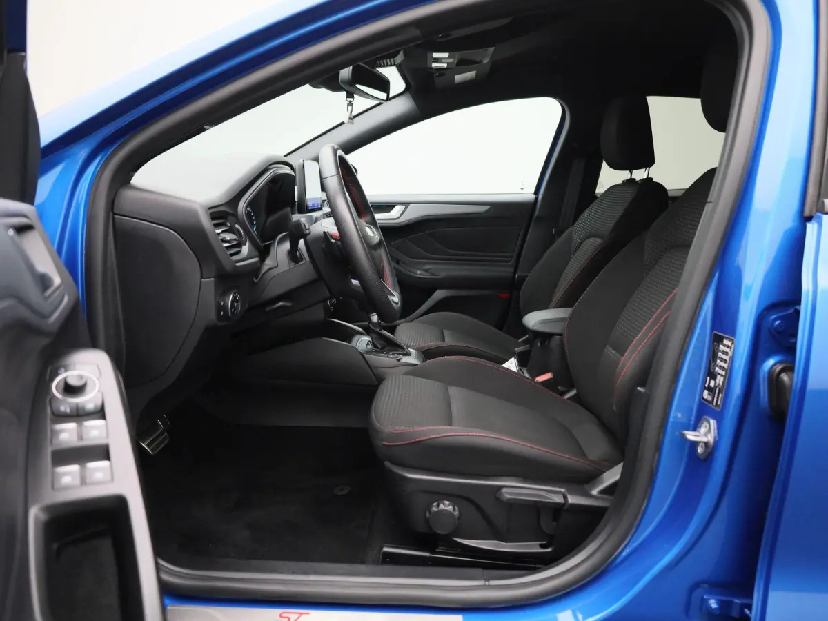 1.0 EcoBoost Hybrid ST Line Style | Automaat | Clima | Camera + PDC | Winterpack | NAVI | LED | Cruise Control |