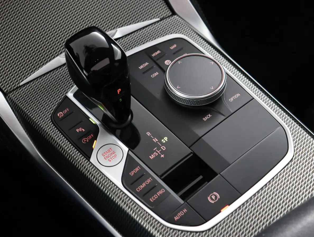 420i Business Edition Plus M Sport Plus | Elektrisch Schuif-/kantel dak | Leder | Stoelverwarming | Harman Kardon | Head-Up Display
