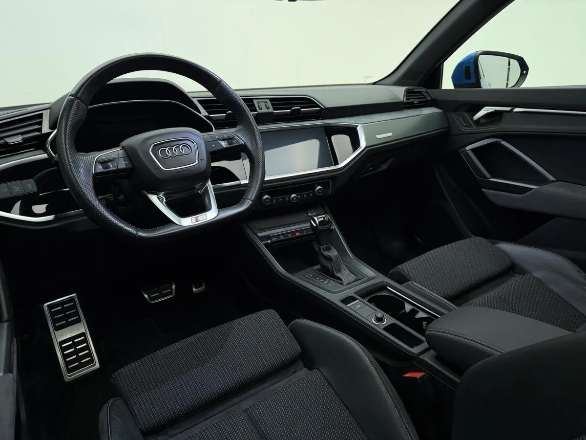 40 TFSI quattro S Line edition one | 190PK | Schuif/Kanteldak | Half Lederen Sportstoelen | Apple Carplay / Android Auto | Camera | Elektrische Kofferklep | Lichtmetalen Velgen |