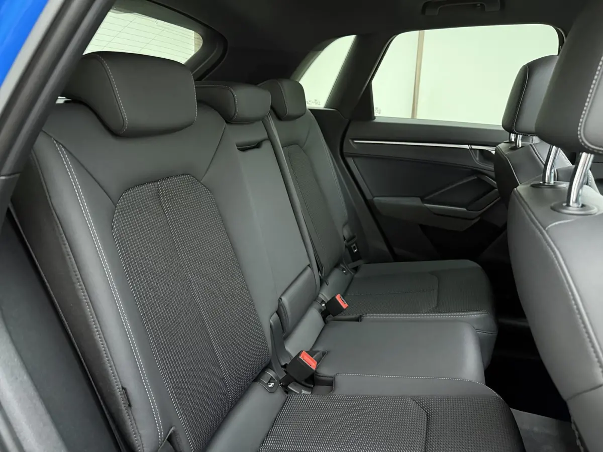 40 TFSI quattro S Line edition one | 190PK | Schuif/Kanteldak | Half Lederen Sportstoelen | Apple Carplay / Android Auto | Camera | Elektrische Kofferklep | Lichtmetalen Velgen |