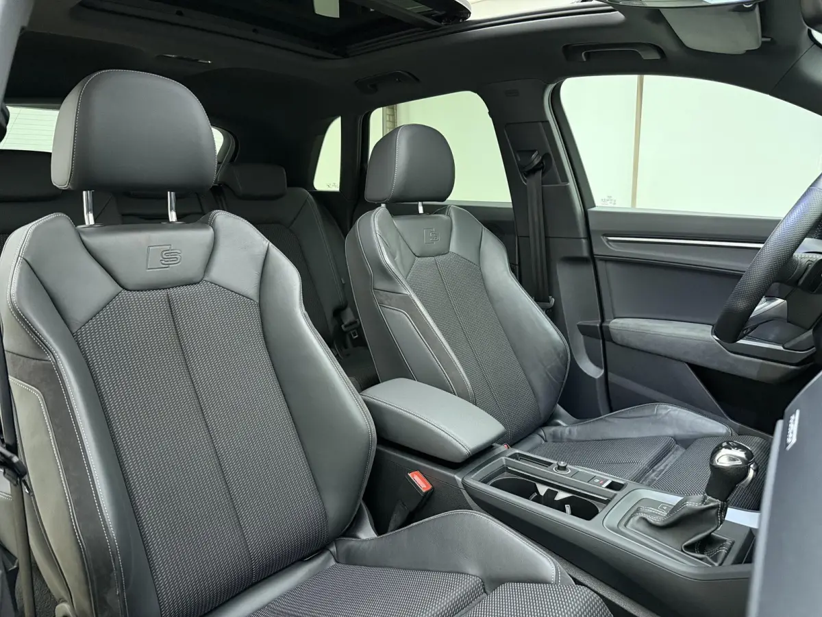 40 TFSI quattro S Line edition one | 190PK | Schuif/Kanteldak | Half Lederen Sportstoelen | Apple Carplay / Android Auto | Camera | Elektrische Kofferklep | Lichtmetalen Velgen |